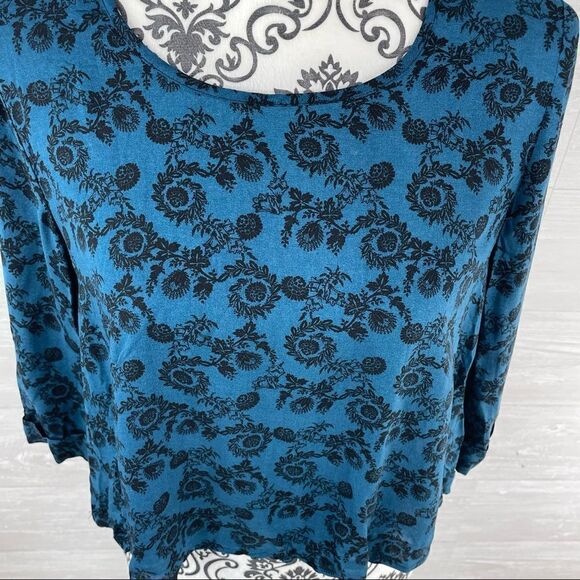 Anthropologie Pins and Needles Floral Keyhole Boatneck Top - Picture 4 of 10